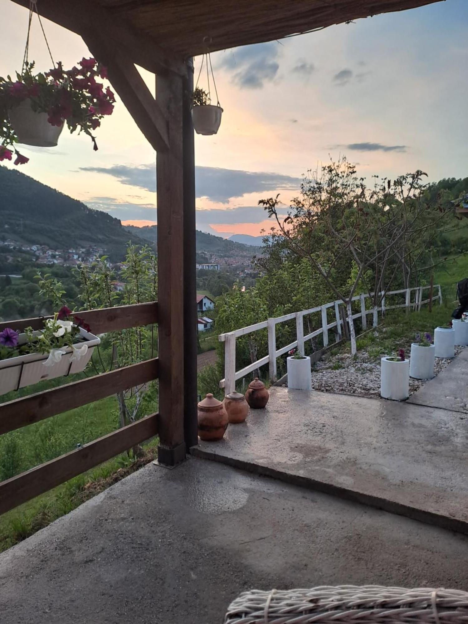 Natural House Visoko Phòng bức ảnh